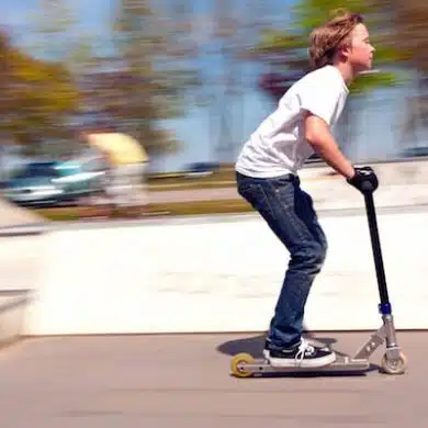 Comment choisir sa trottinette freestyle