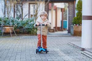 Trottinette 3 roues pour enfant