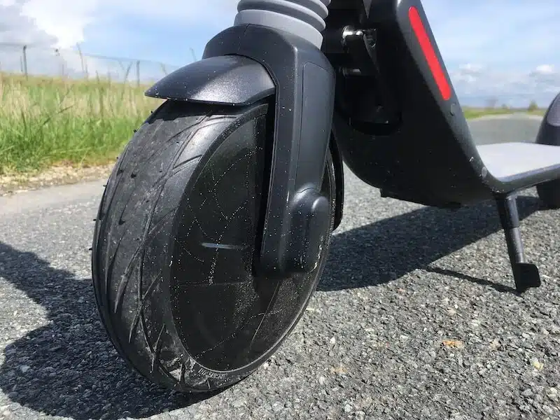 Vue roue avant Ninebot ES1